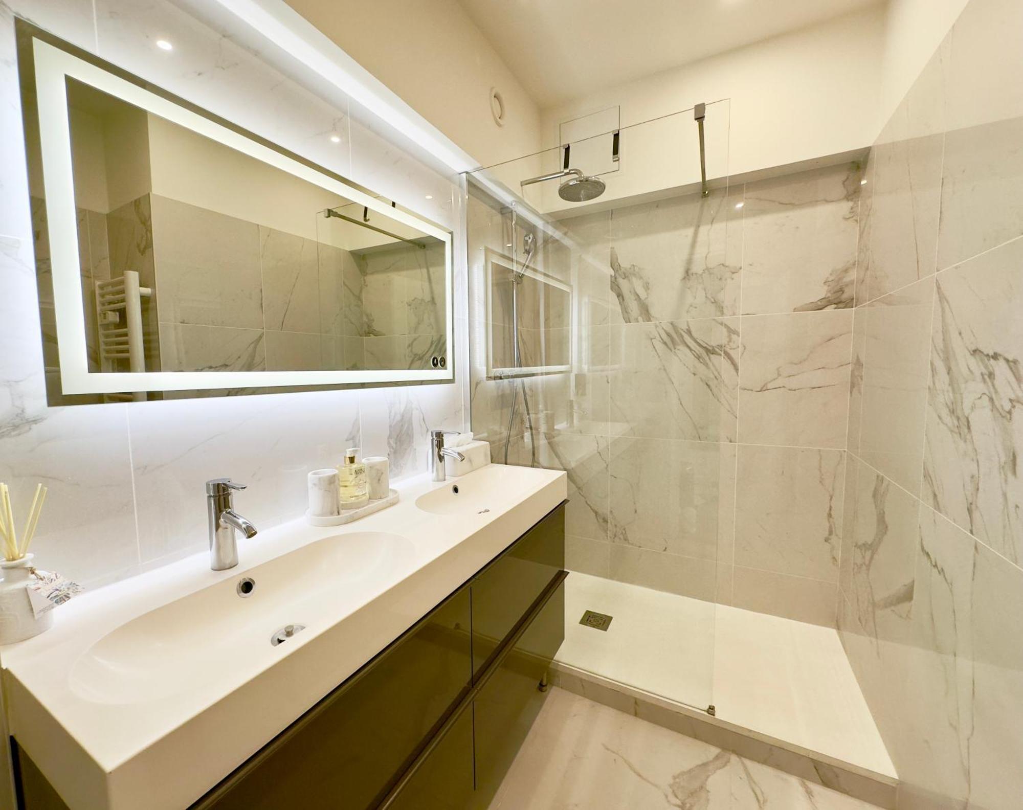 Luxueux 3 Pieces 80M2 - 2Ch - 2 Sdb - 1Mn Beach Croisette Кан Екстериор снимка